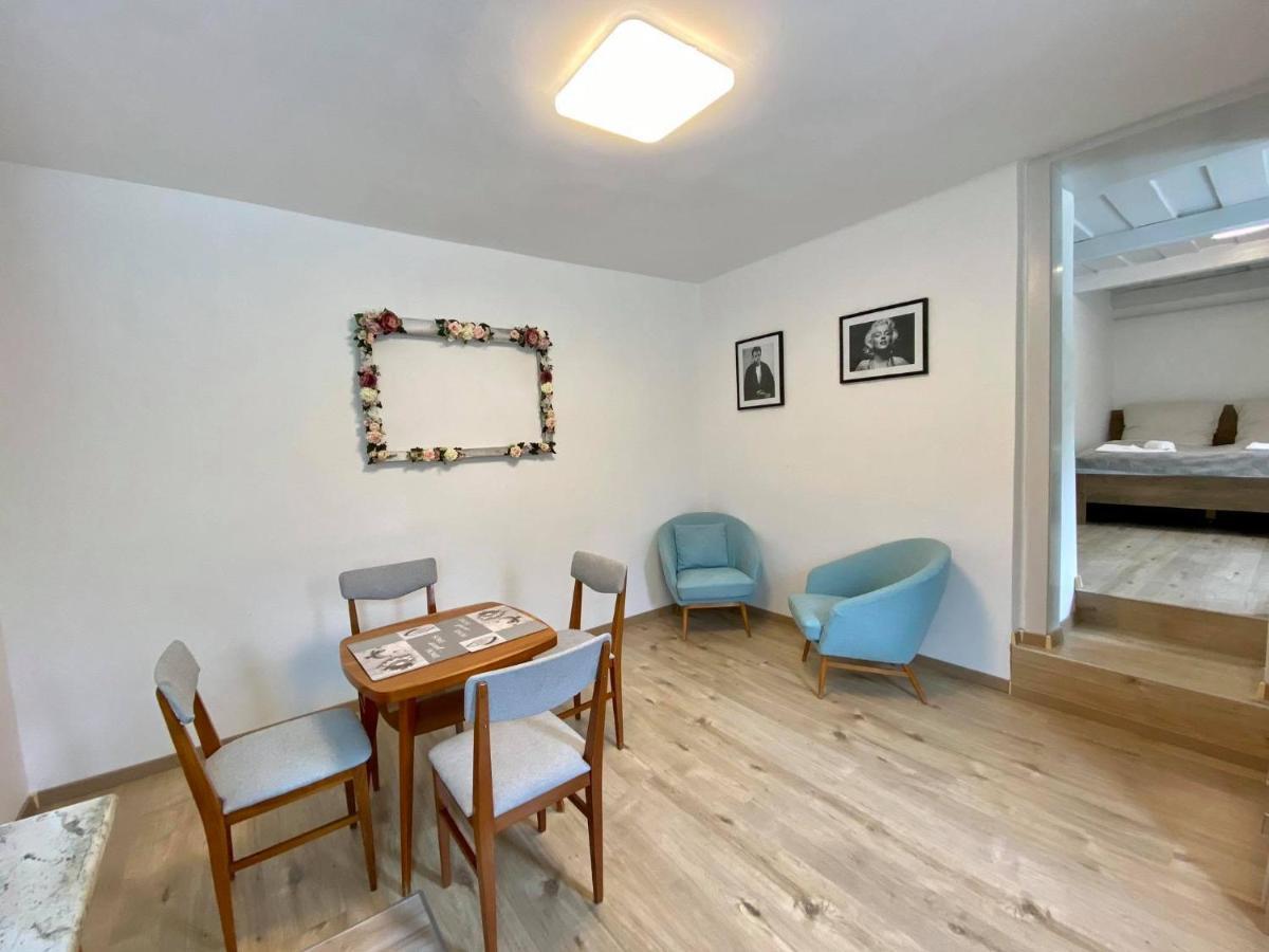 Roselio Garden Apartment Heviz Exterior photo